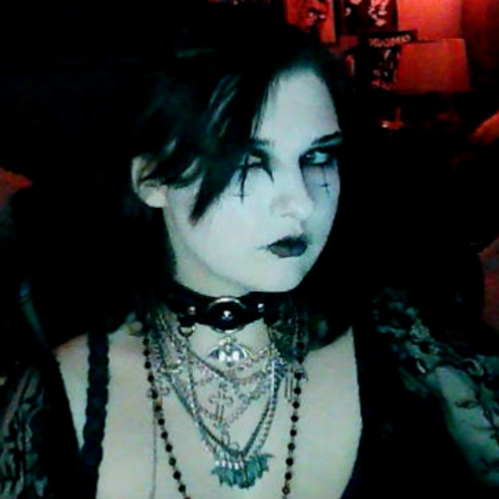 † 𝓚𝖞𝖗𝖎𝖊 †