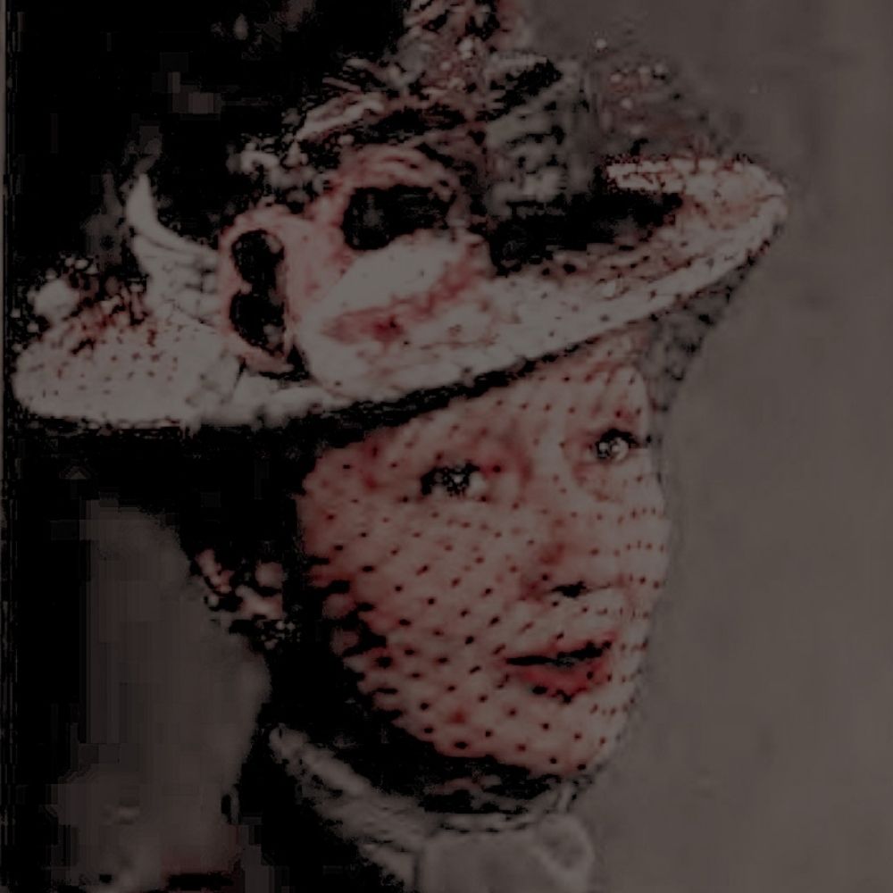 𝑯𝒆𝒅𝒅𝒂 𝑯𝒐𝒑𝒑𝒆𝒓