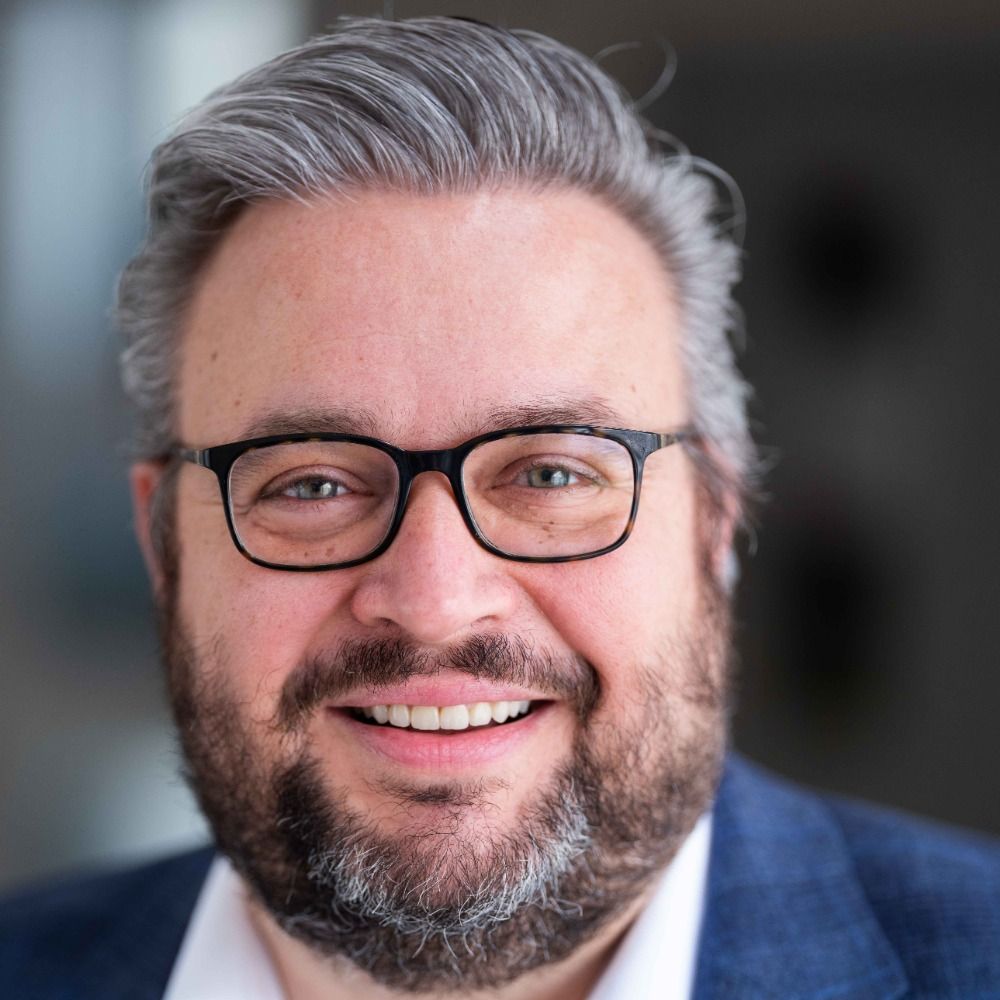 Lutz Knappmann