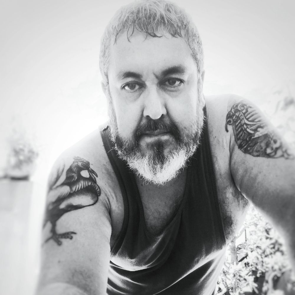 Javi R.
