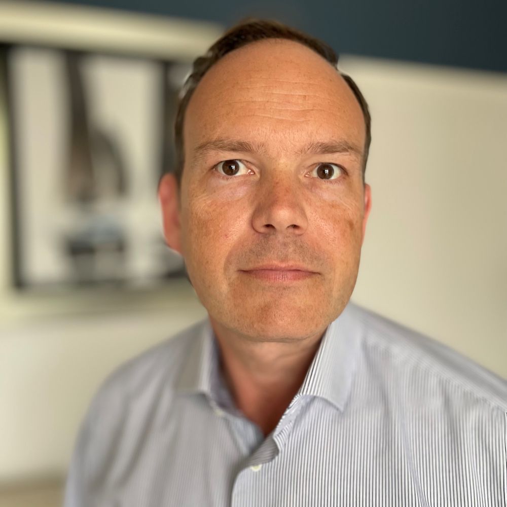 Dr Paul Robertson