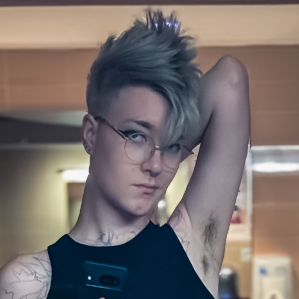 loki~ (he/it)