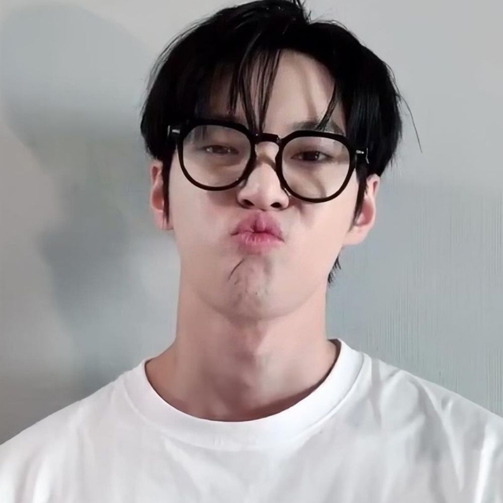 lis do doyoung