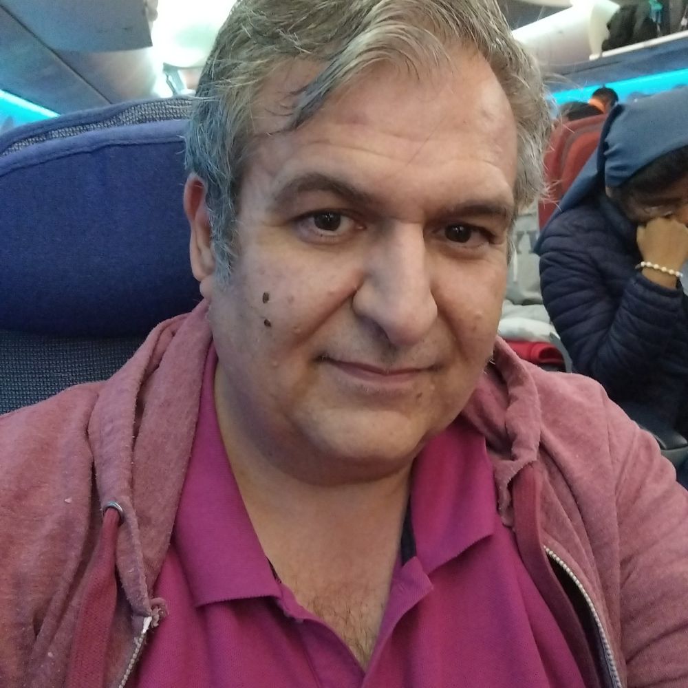 Antonio Flores