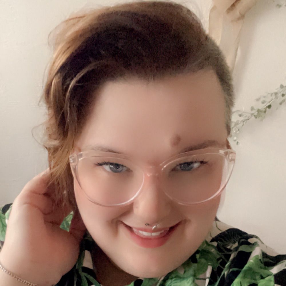 Beth (she/they)