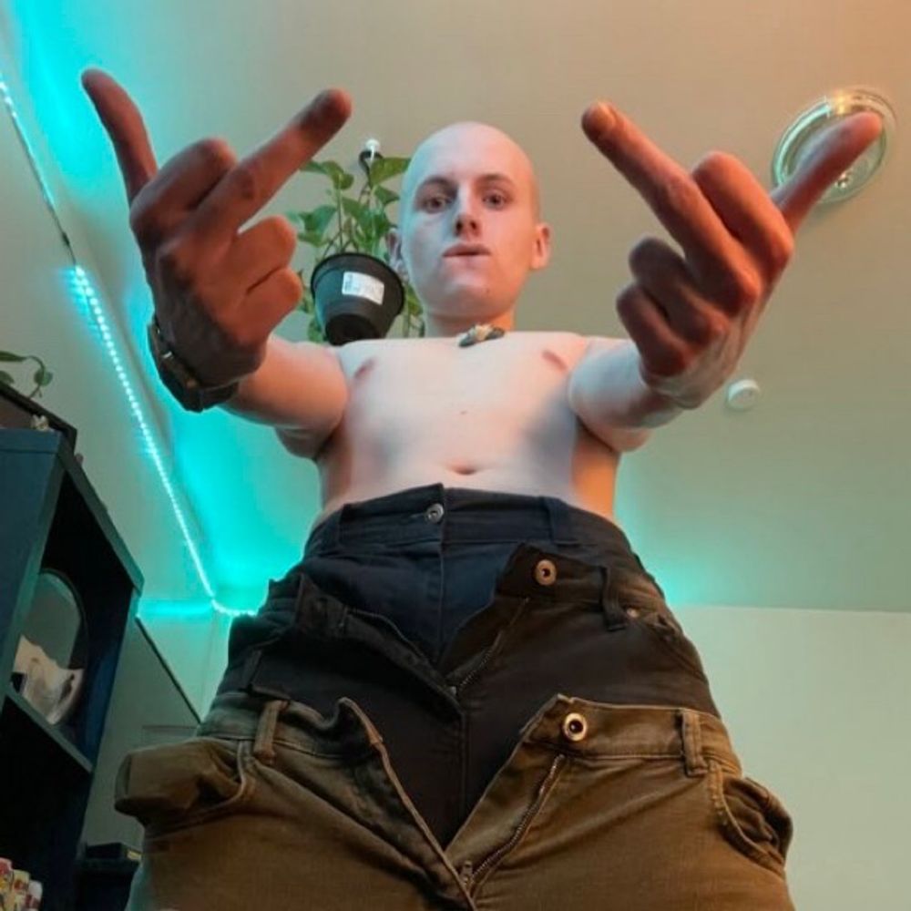 🔨