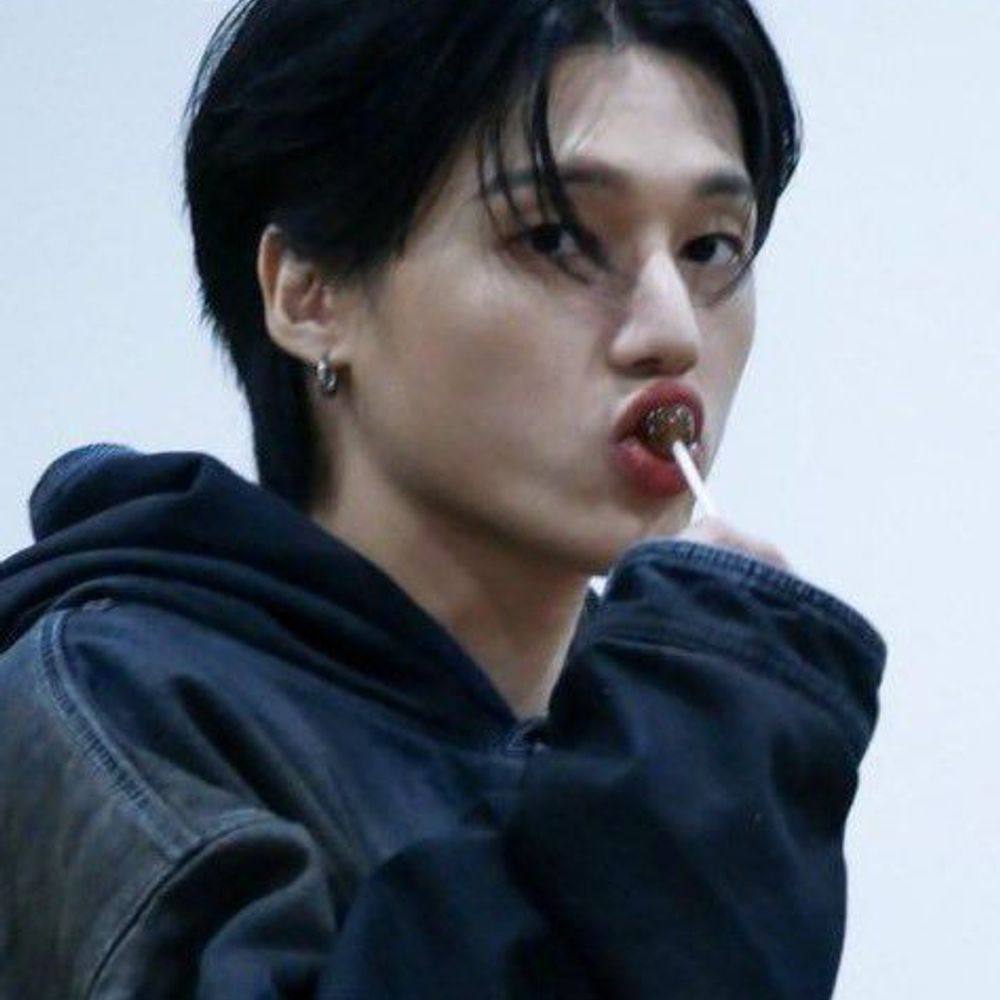 ⁺ elle ˖ ׁ ⁩