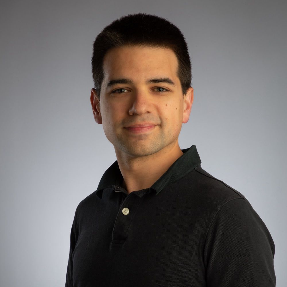 Eric J Rubio