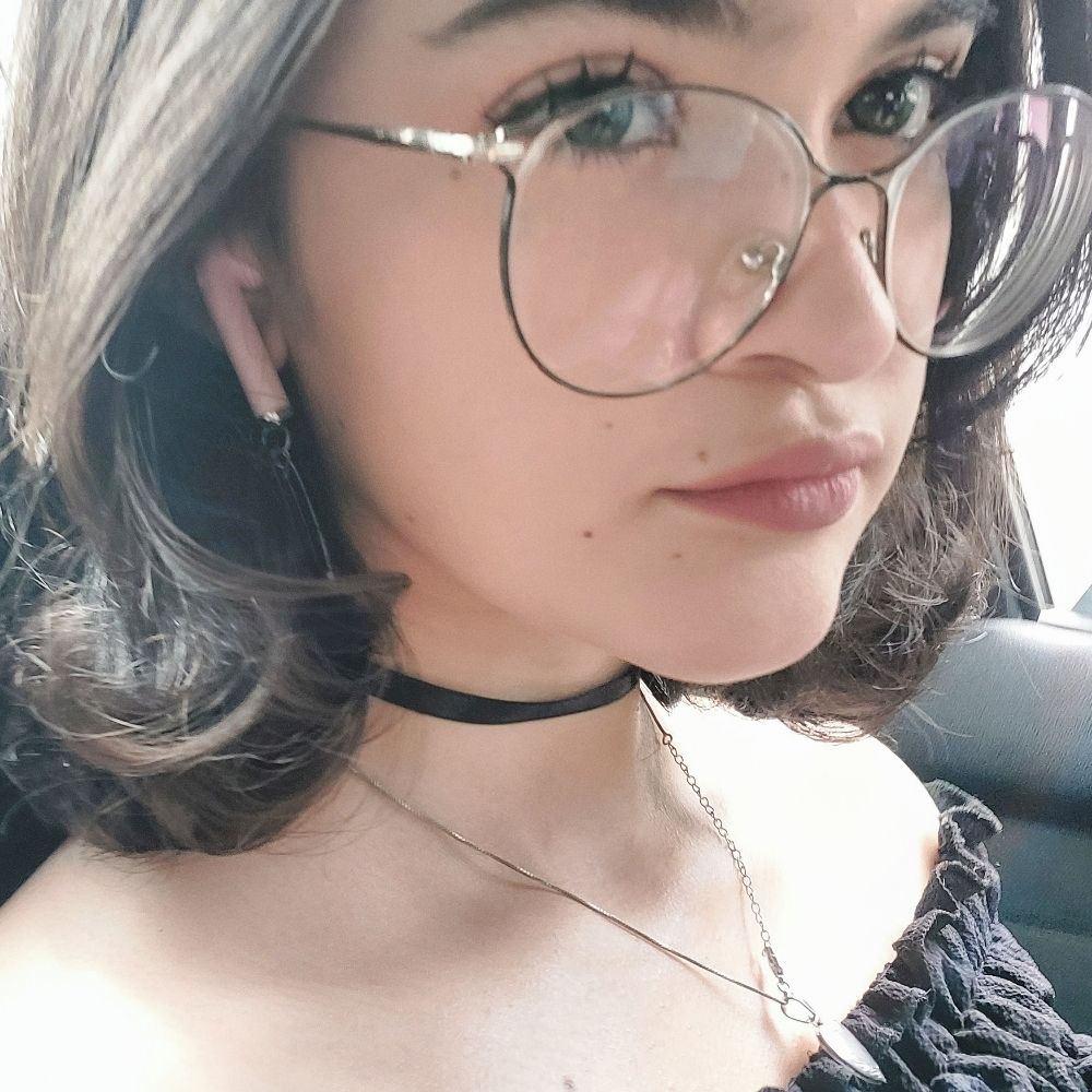 sofiɑ lɑ́yzɑ ୨୧ ⋅˚