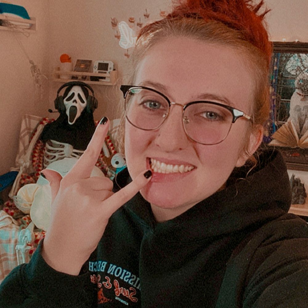 CupsToBroil ☕️🧡 Horror Streamer