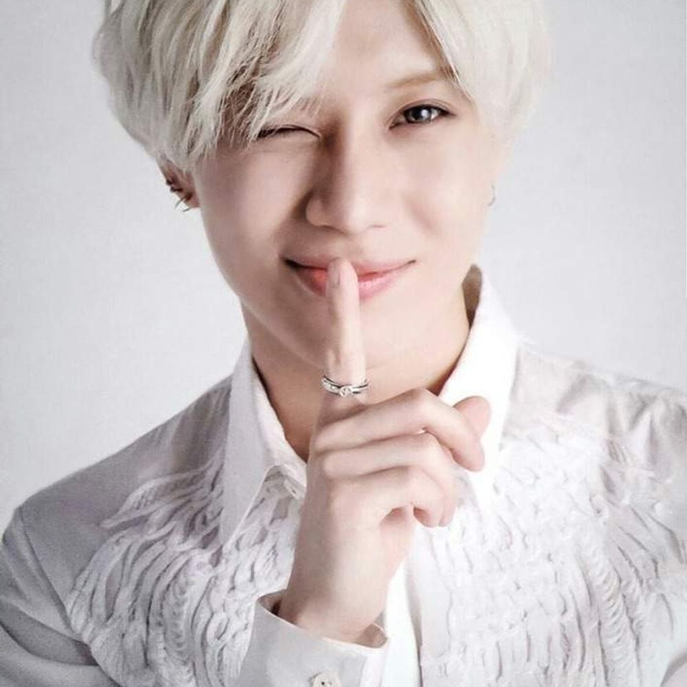 K-pop alt account