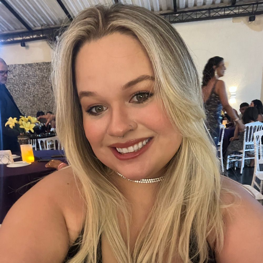 Andréa Corrêa 