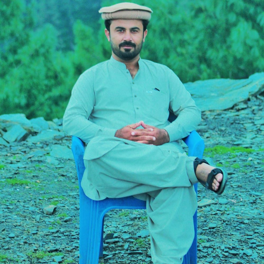 Dr Naqeeb Miani