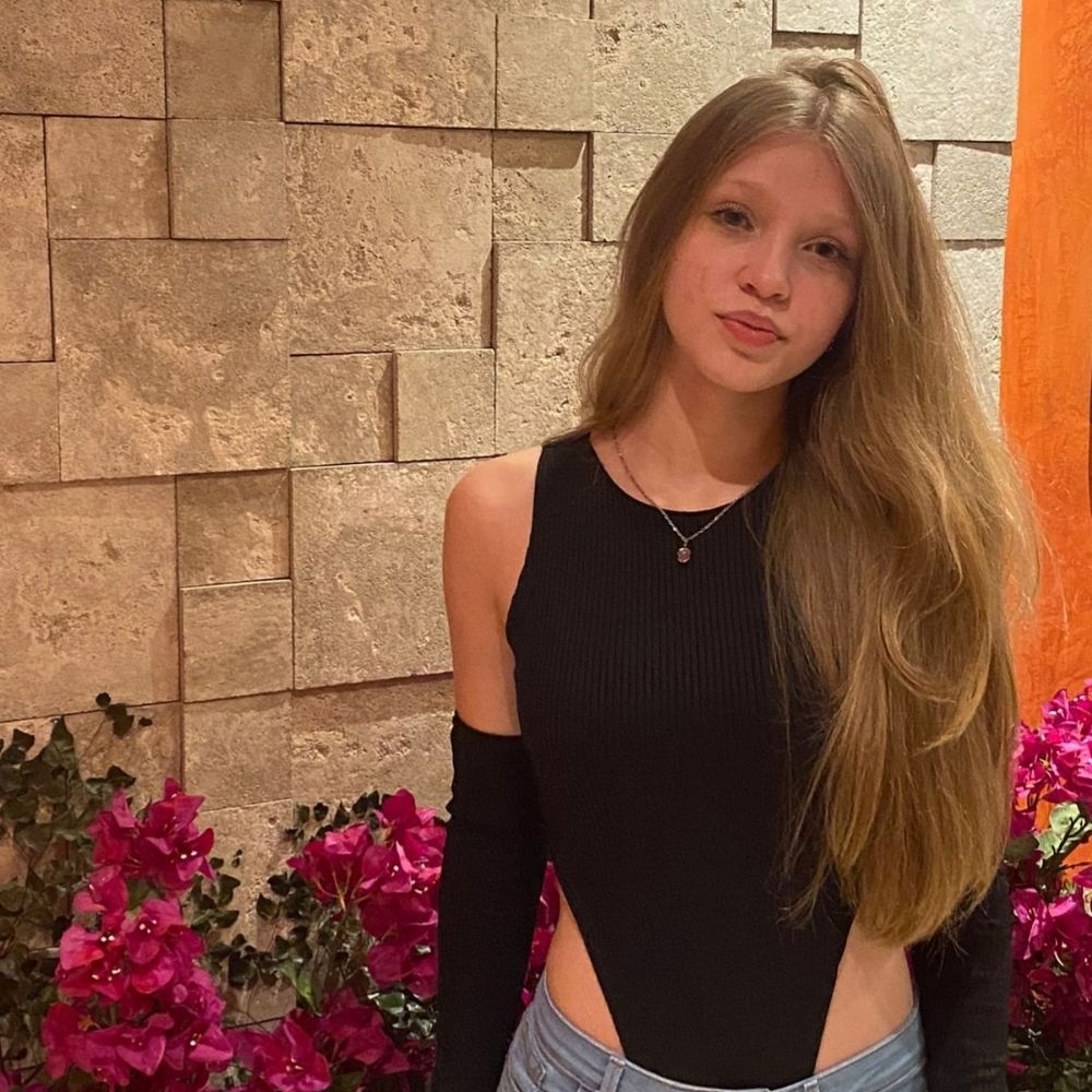 ellenmucsi_