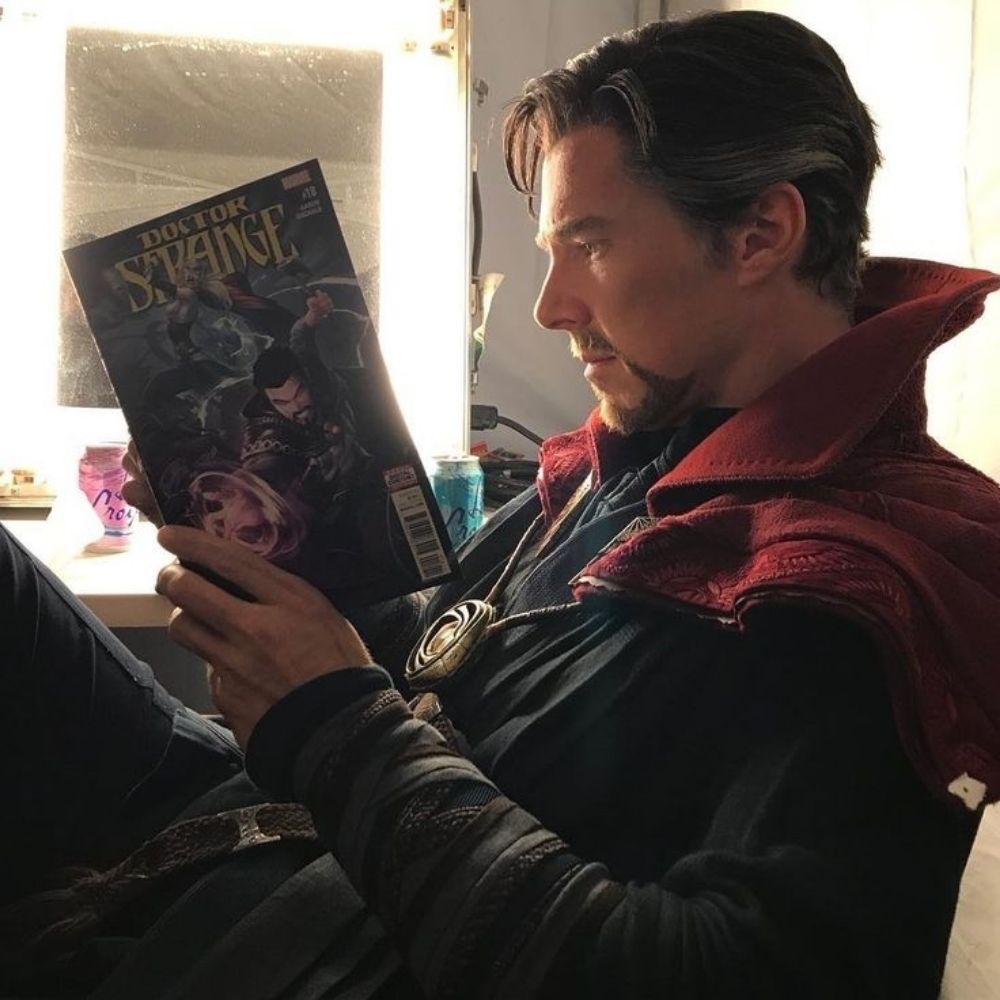 Strange | 📖: O padre negro