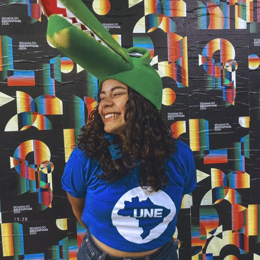 Sagitariana, comunista, cuqueira e bicolor