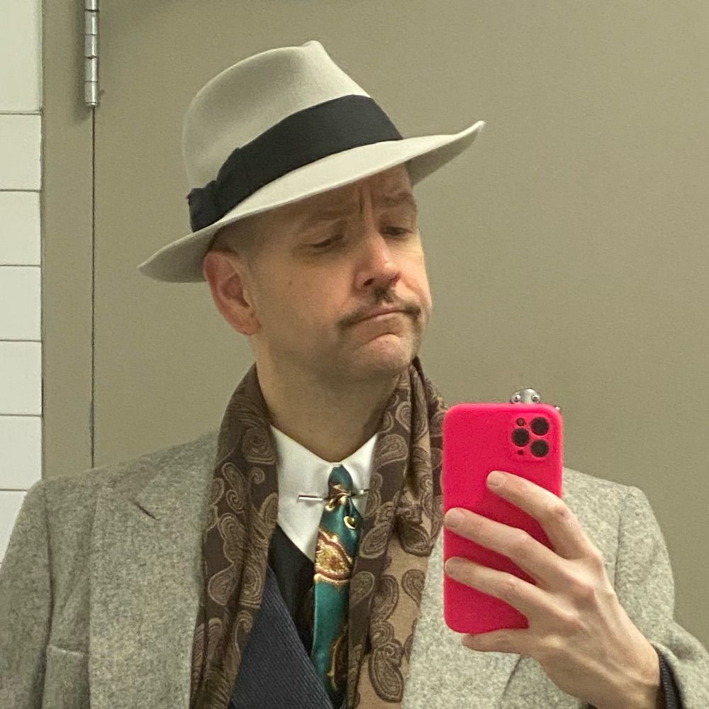 Christopher J Olsen