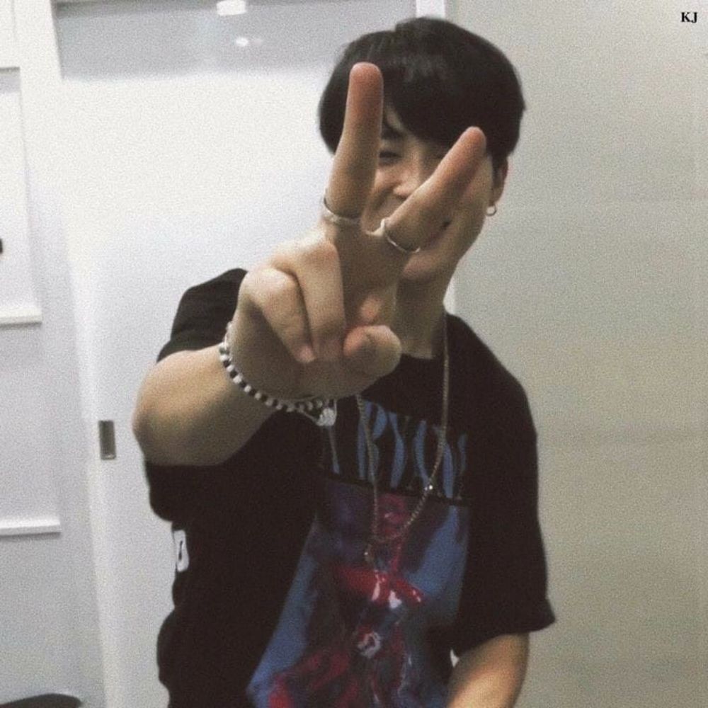 Suzanax⁷୨୧( jimin's wife ) 