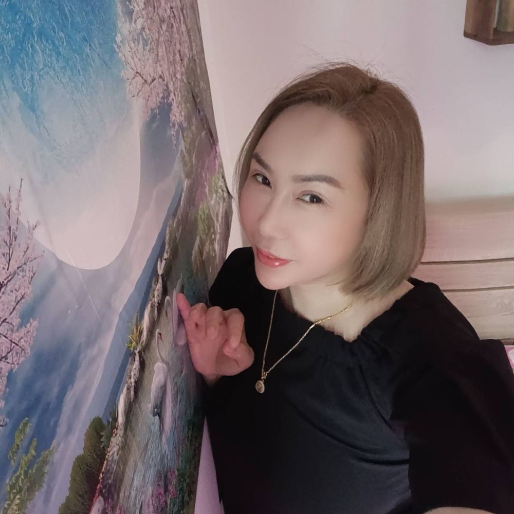 หมอหมวยนวดอิสระ(หญิงแท้)40+ขาวอวบ