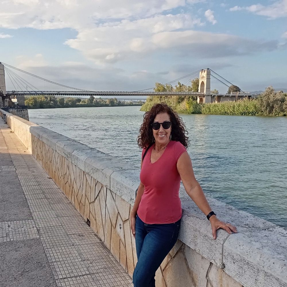 María