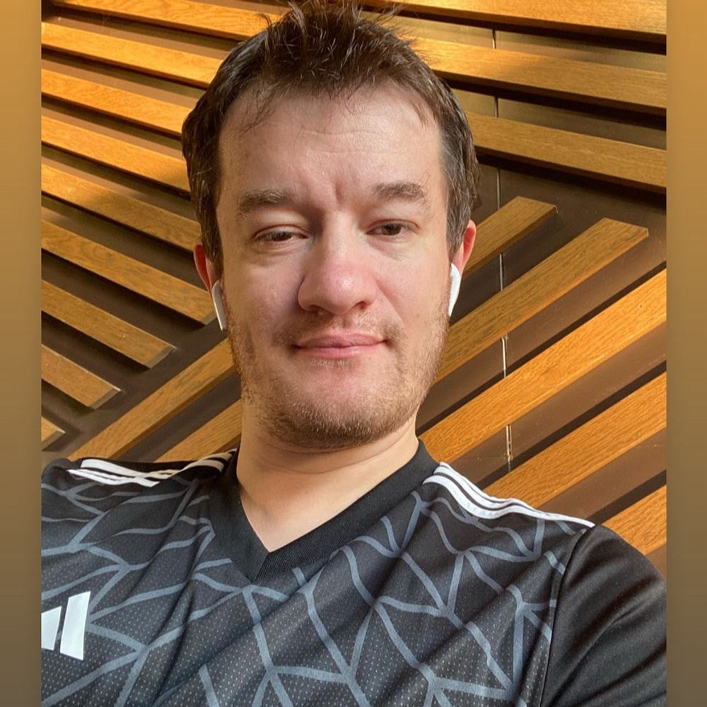 Fikret Akın