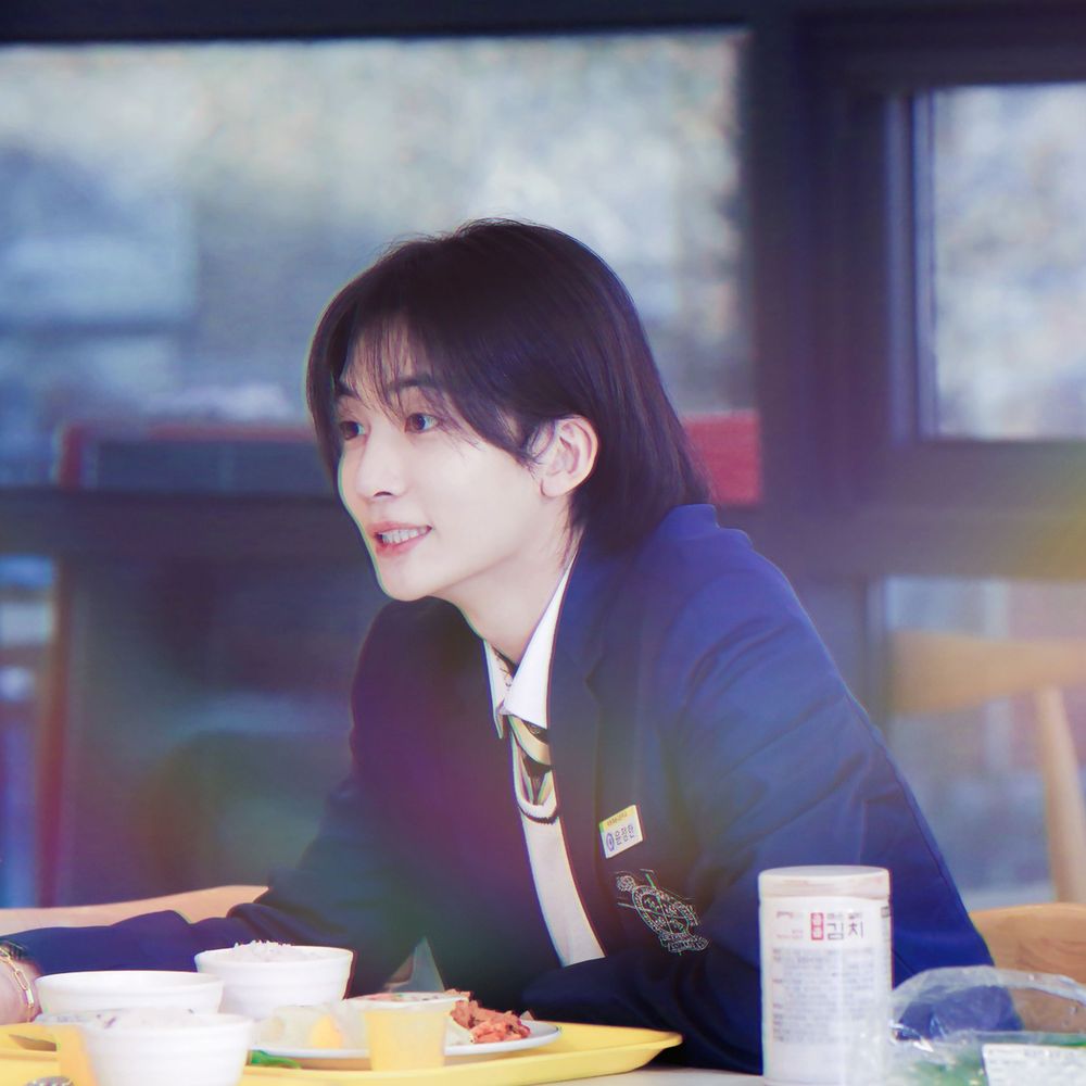 Jeonghan.