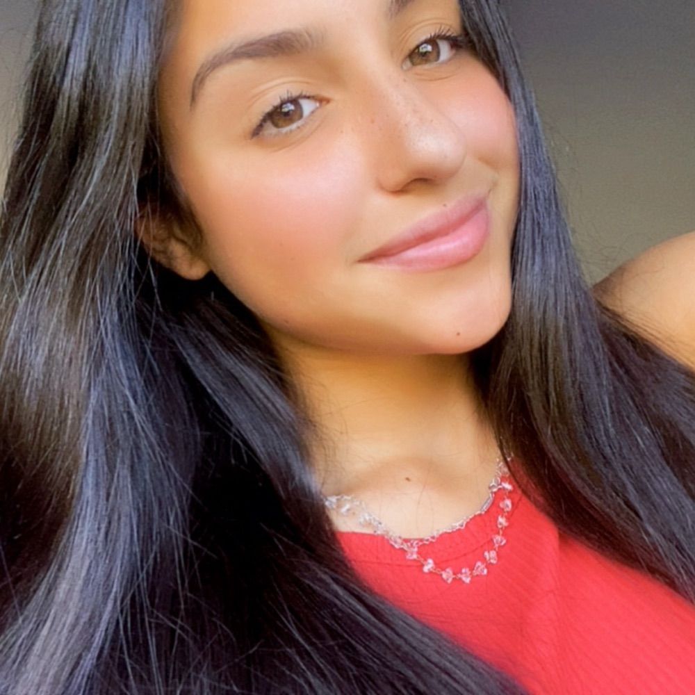 Lari caetano 