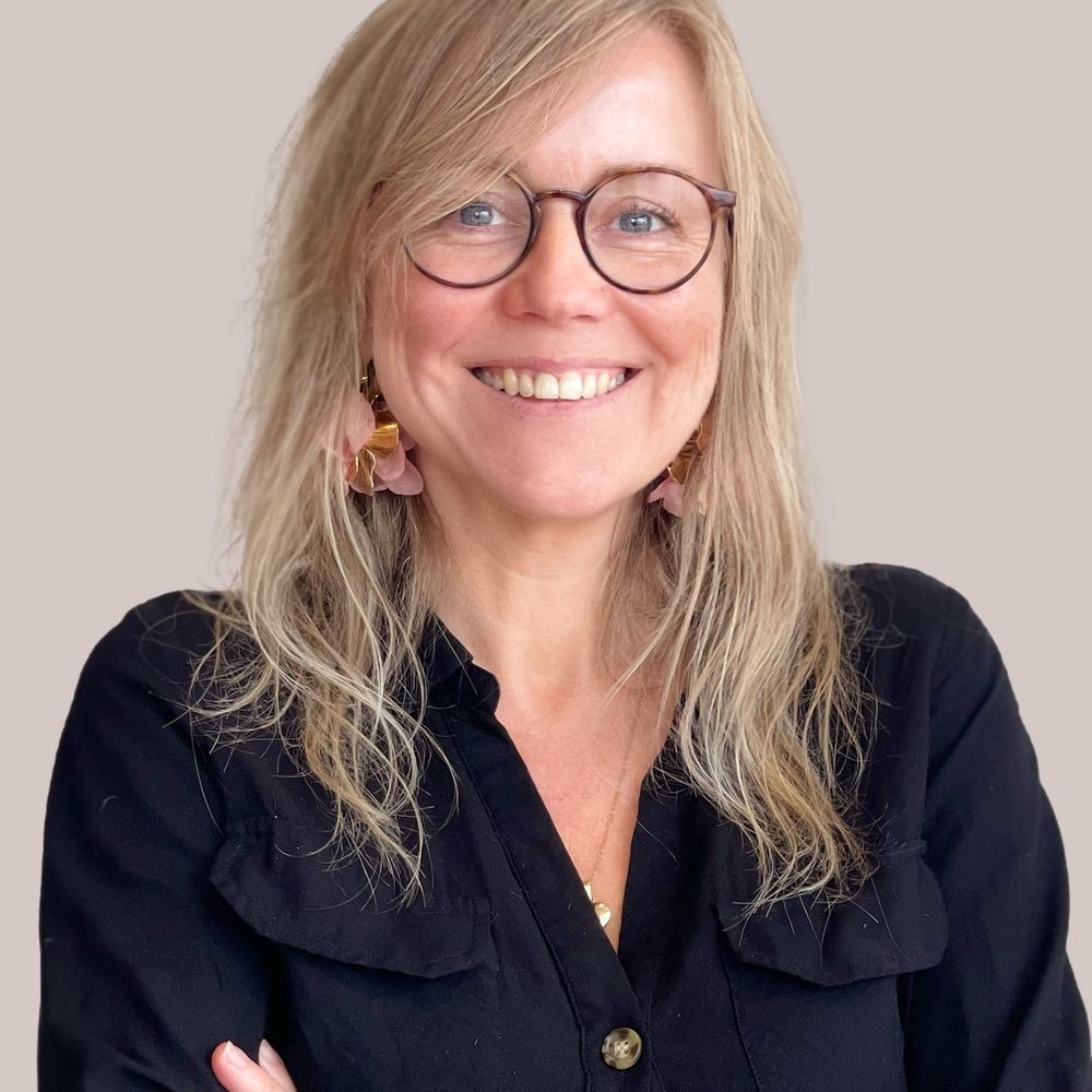 Michelle M Jakobsen