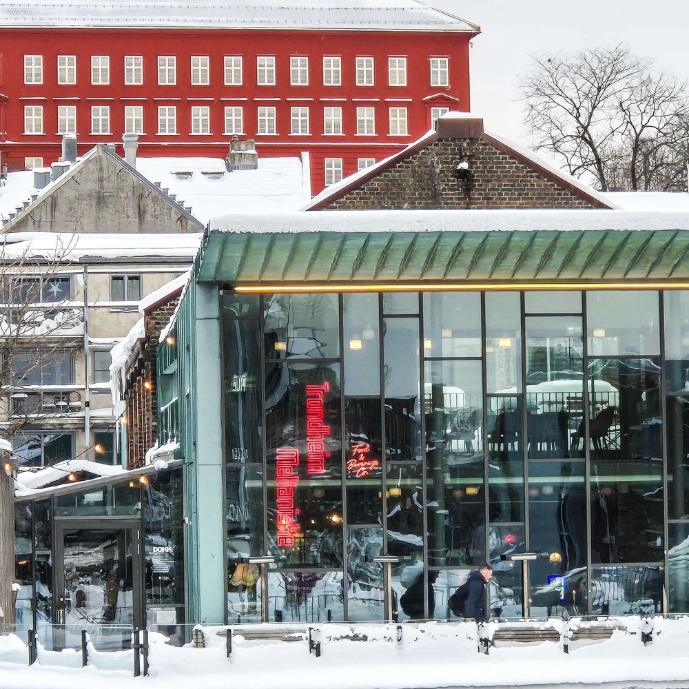 Dokkhuset Scene