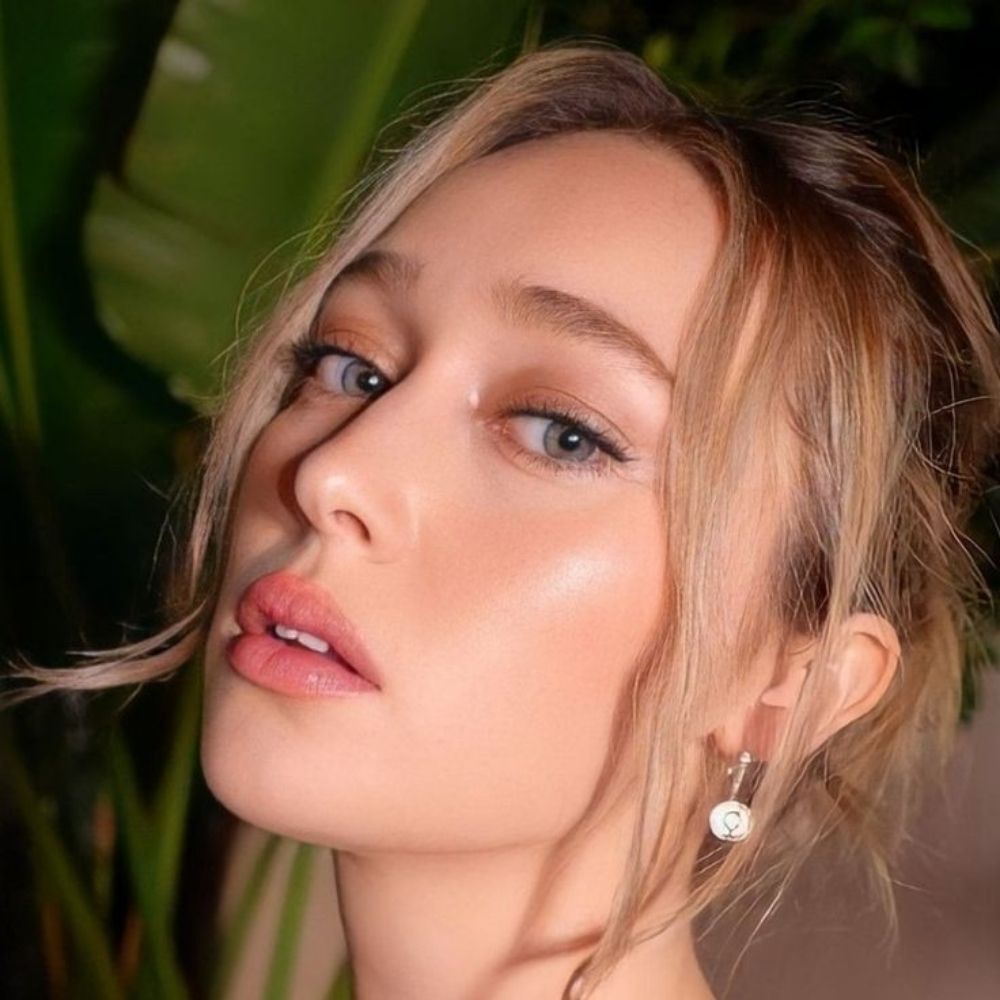 Alycia debnam 