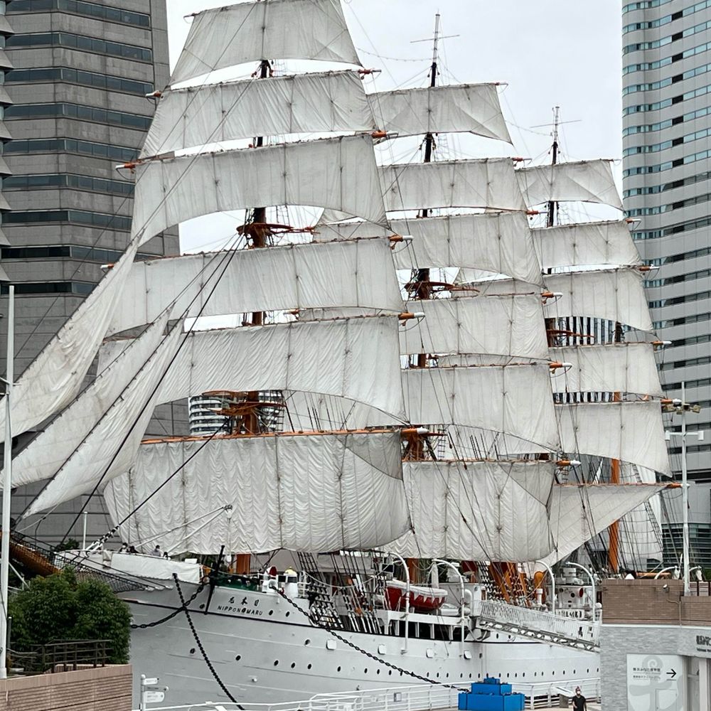 W-Dwarf28