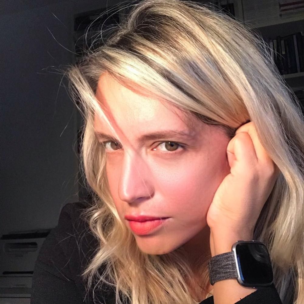 Iris Zezelj