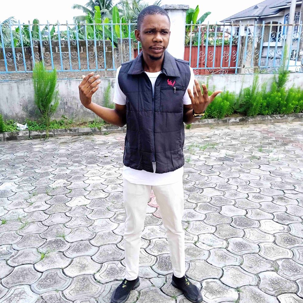 Cosmos Akwarandu