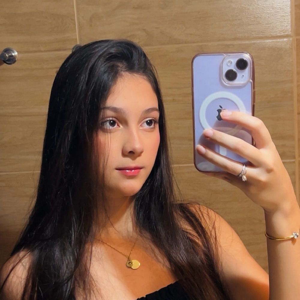 Isabela Leão