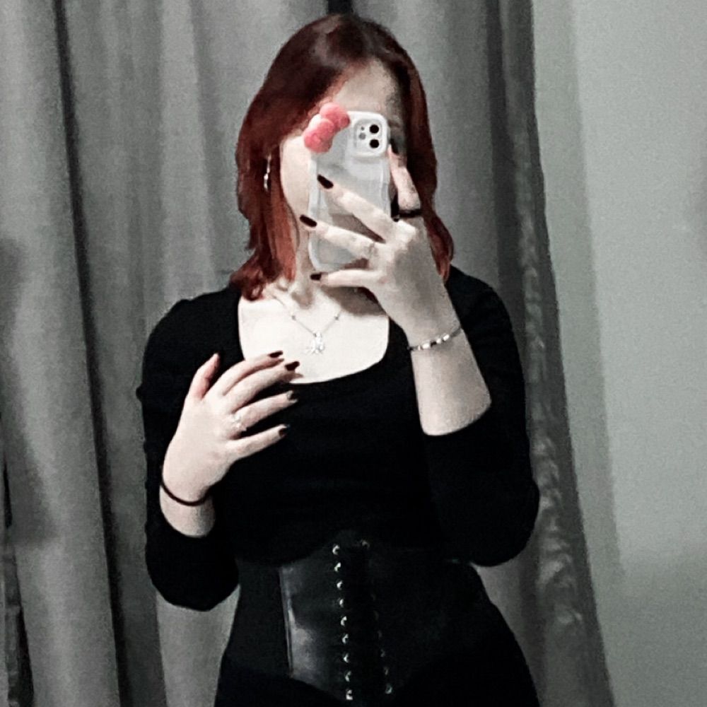 Draculaura🦇🍓