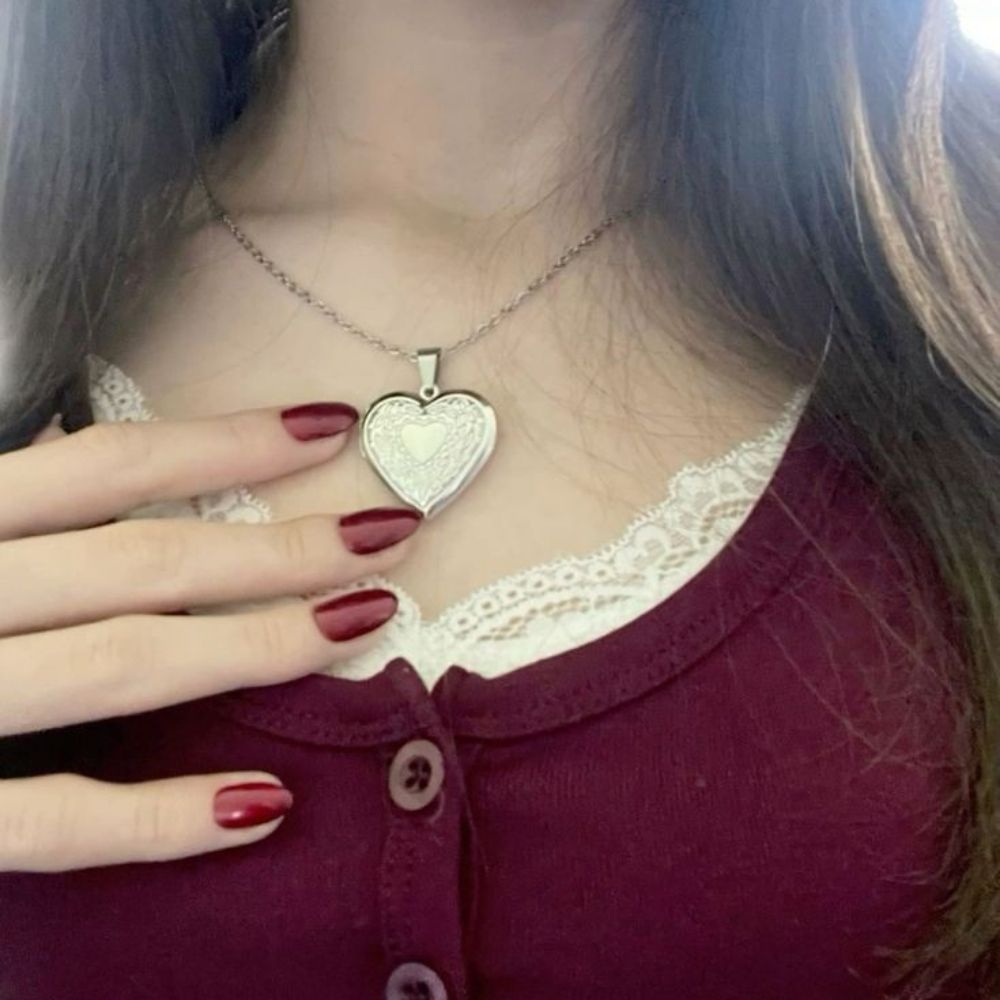 ⋆˚࿔ 𝐛𝐞𝐥𝐥𝐚 𝜗𝜚˚⋆ 