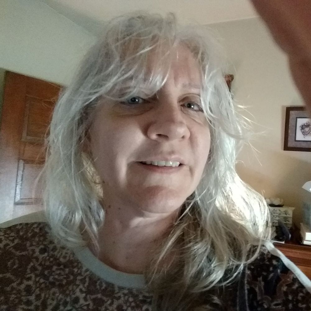 Profile picture joni403.bsky.social