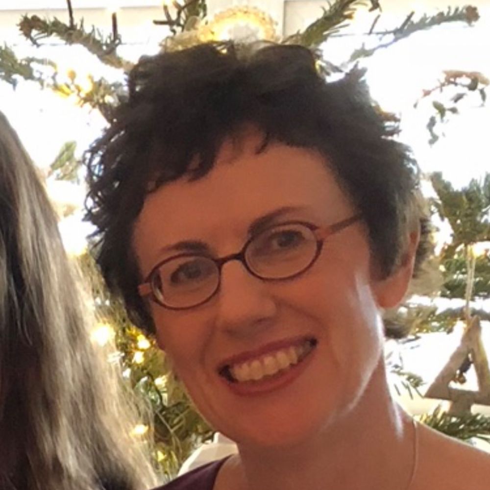 Suzanne Relou
