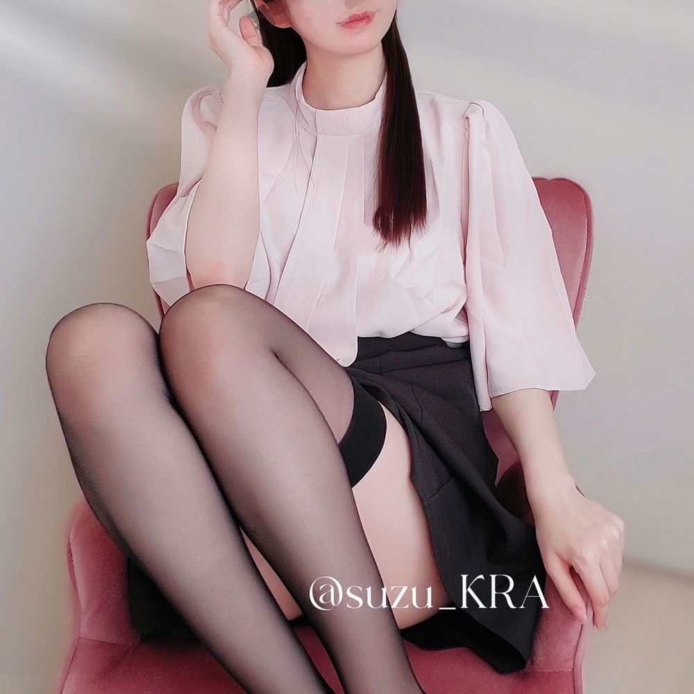 茉白 すず
