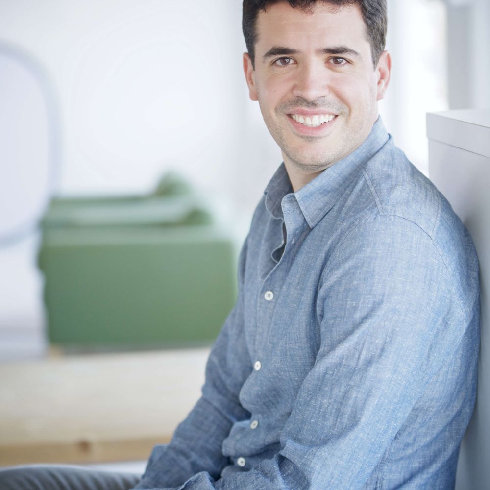 Dr. Thomas Bernard
