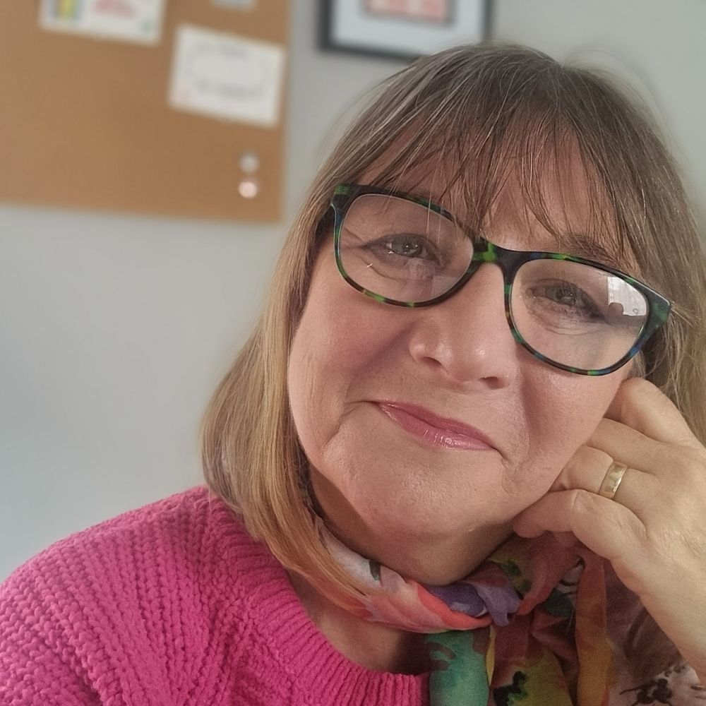 Caroline J Benham