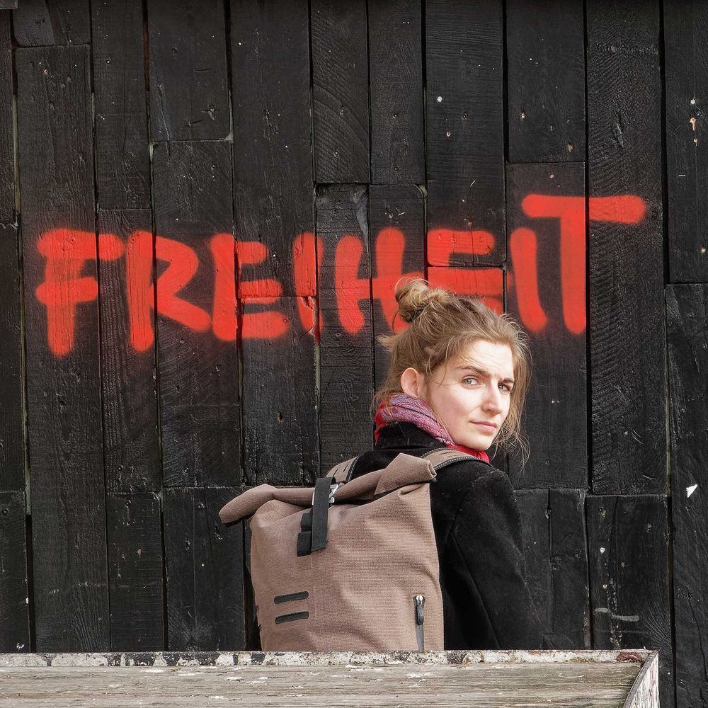 Emmanuelle François
