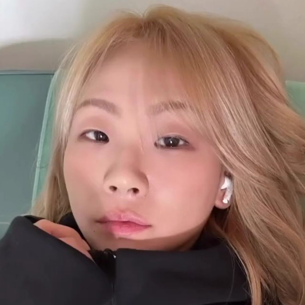 @Flipflop_2NE1