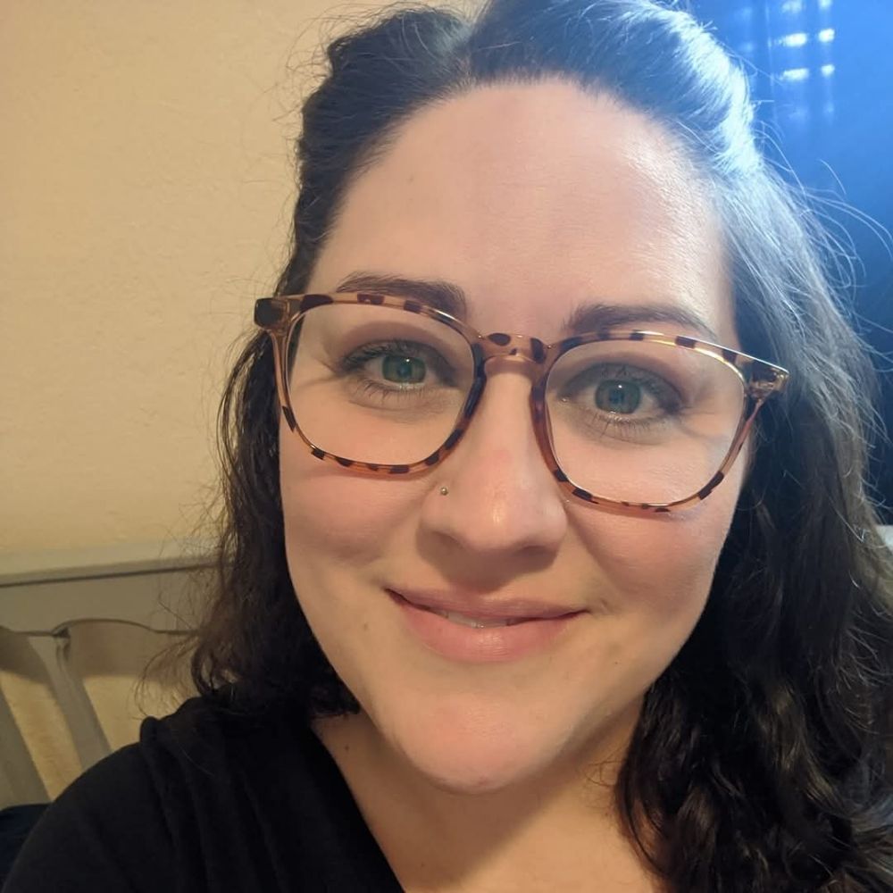 Monica R. (Wells) Flores