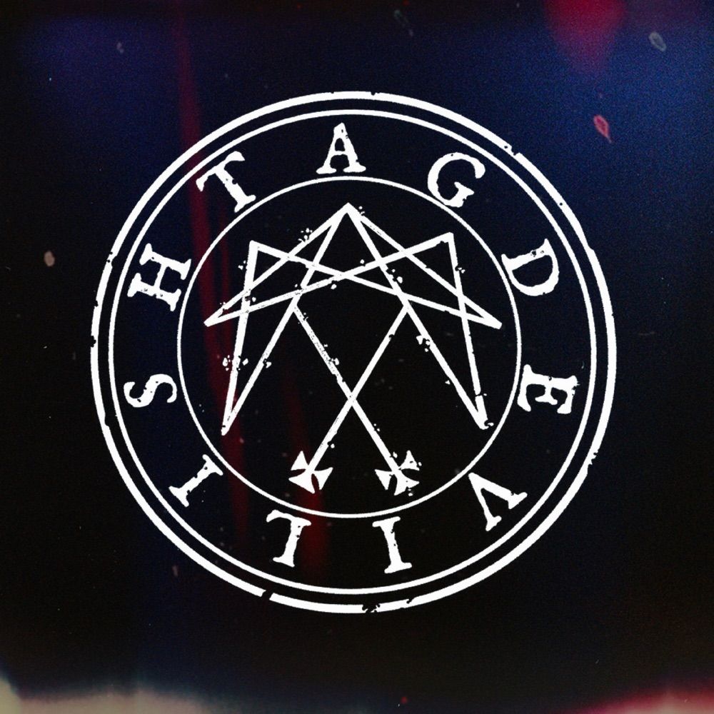 Tag Devilish the Hidescribe
