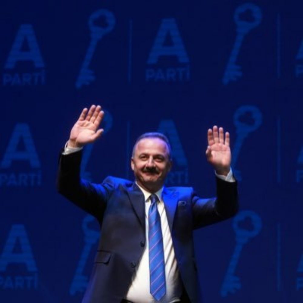 Yavuz Ağıralioğlu 