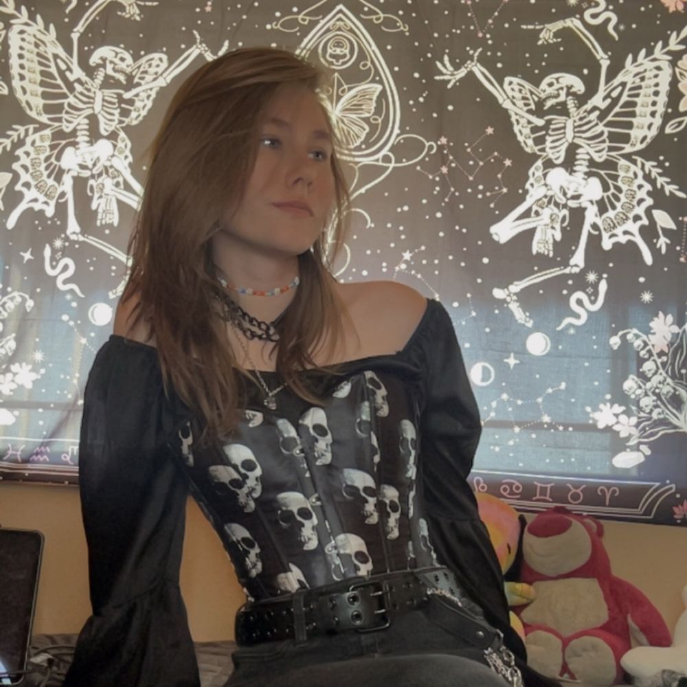 ༺🖤 𝒯𝒽𝑜𝓇𝓃 🖤༻