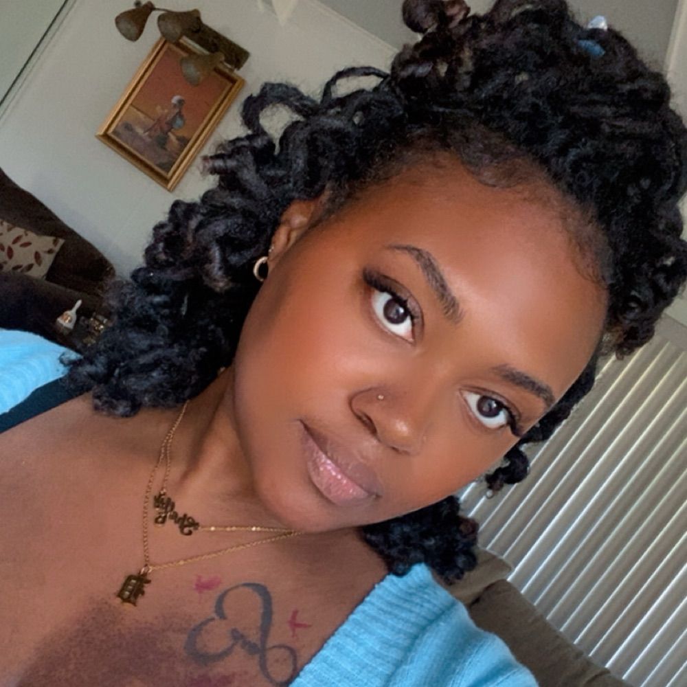 Shelli 🦋