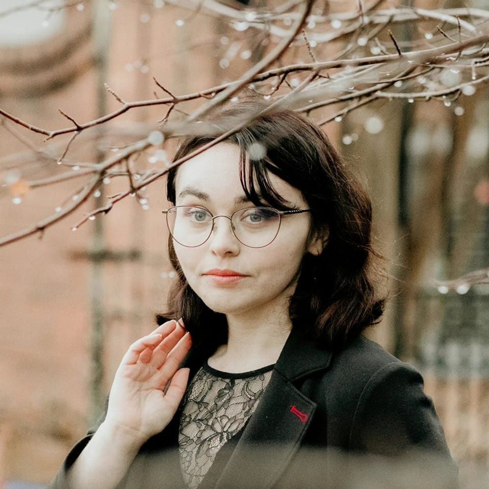 Author Alyssa Hazel