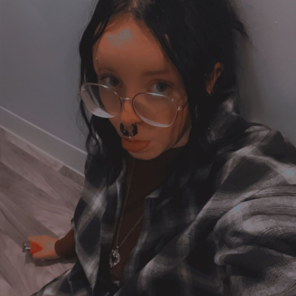 ˚⋆𖦹liv✮⋆˙